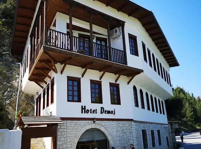 Hotel Demaj