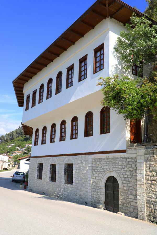 Demaj Berat