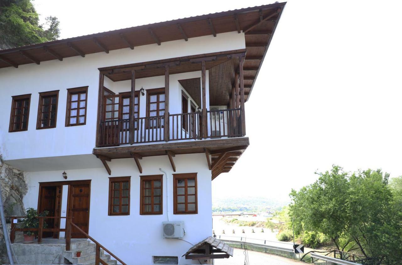 Demaj Bed & Breakfast
